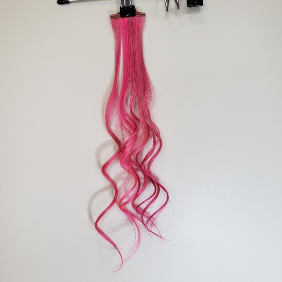 Euronext Pink Tape-In Human Hair Extensions - Picture 9 of 14